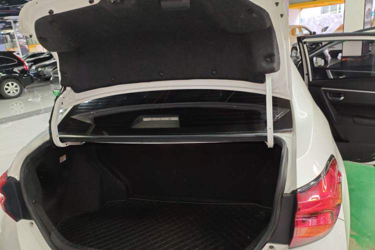 Used Toyota Levin Hybrid E+ 2019 1.8L PH GS E-CVT Elite Edition Trunk