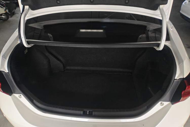 Used Toyota Levin Hybrid E+ 2019 1.8L PH V E-CVT Luxury Edition Trunk