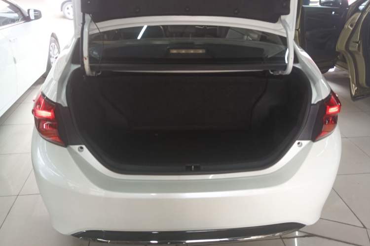 Used Toyota Levin Hybrid E+ 2019 1.8L PH V E-CVT Luxury Edition Trunk