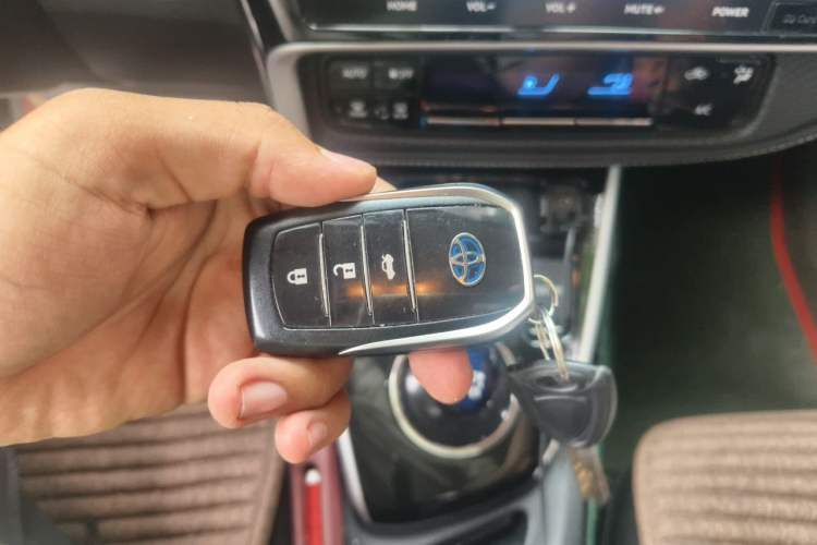 Used Toyota Levin Hybrid E+ 2019 1.8L GS E-CVT Elite Model with Sunroof Vehicle Key