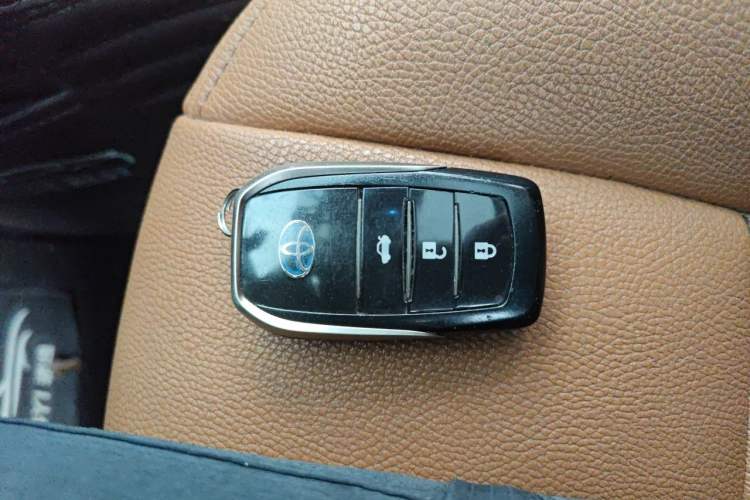 Used Toyota Levin Hybrid E+ 2019 1.8L GS E-CVT Elite Model with Sunroof Vehicle Key