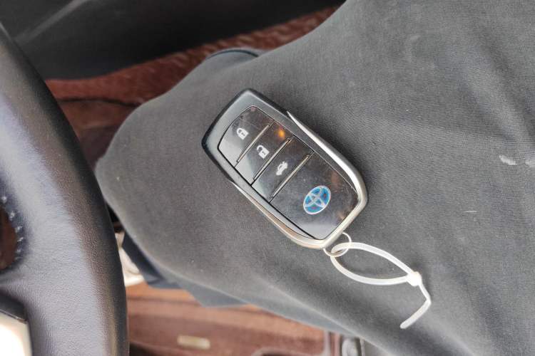 Used Toyota Levin Hybrid E+ 2019 1.8L PH V E-CVT Luxury Edition Vehicle Key