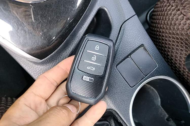 Used Toyota Levin Hybrid E+ 2019 1.8L PH V E-CVT Luxury Edition Vehicle Key