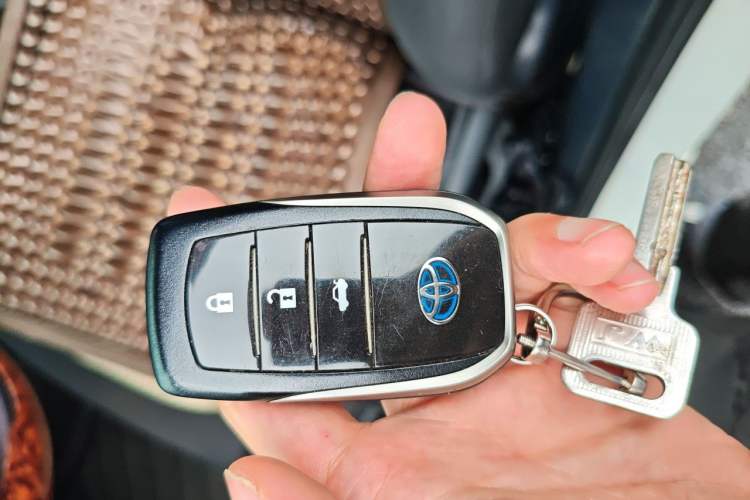 Used Toyota Levin Hybrid E+ 2019 1.8L PH GS E-CVT Elite Edition Vehicle Key