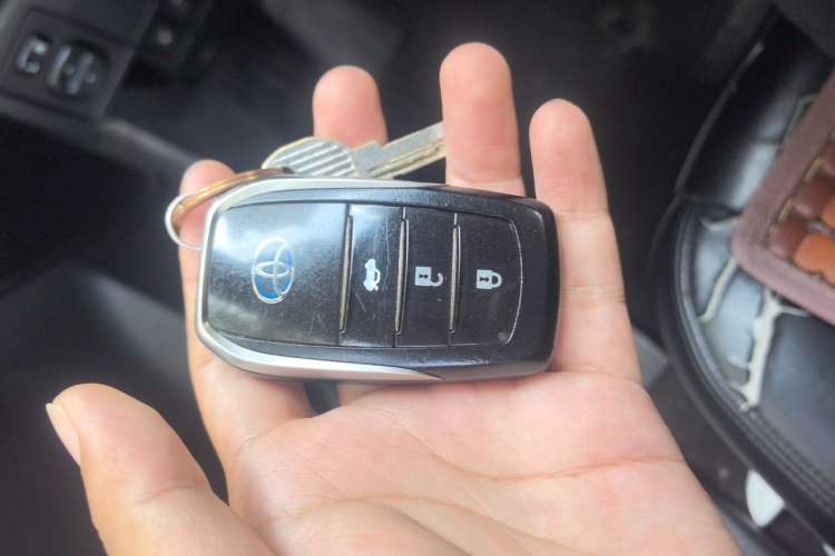 Used Toyota Levin Hybrid E+ 2019 1.8L GS E-CVT Elite Model with Sunroof Vehicle Key