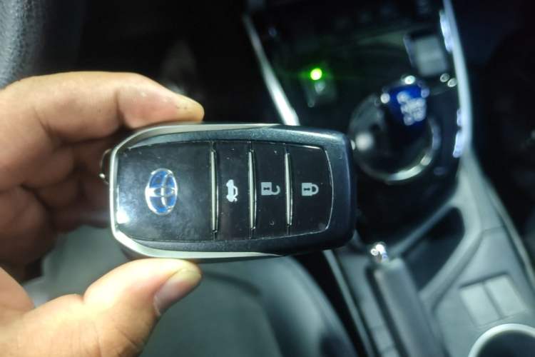Used Toyota Levin Hybrid E+ 2019 1.8L GS E-CVT Elite Model with Sunroof Vehicle Key