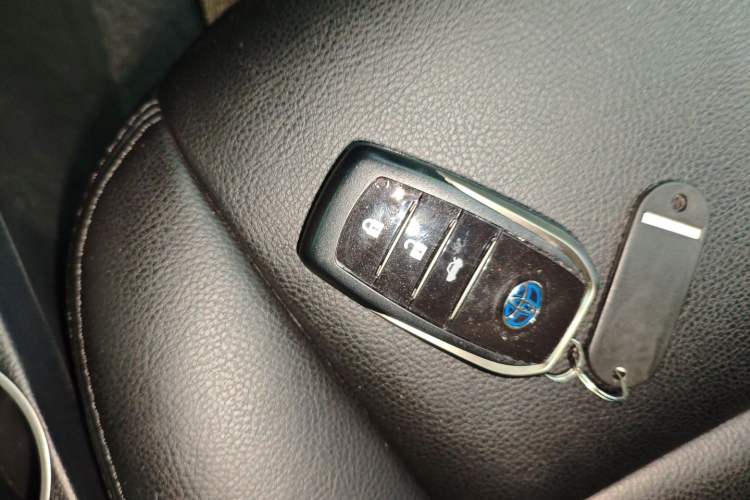 Used Toyota Levin Hybrid E+ 2019 1.8L PH GS E-CVT Elite Edition Vehicle Key