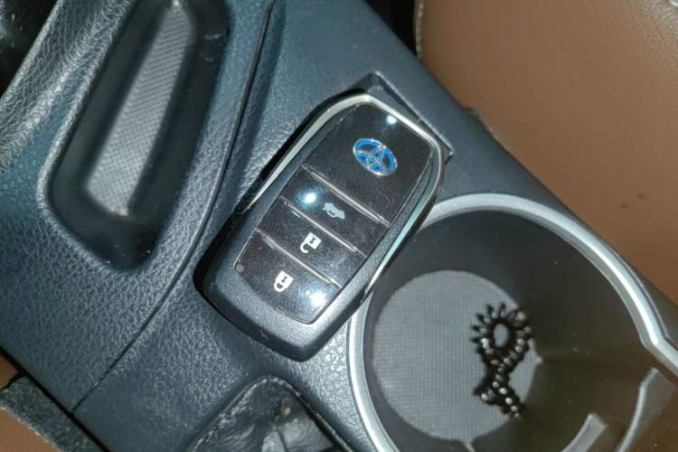 Used Toyota Levin Hybrid E+ 2019 1.8L PH V E-CVT Luxury Edition Vehicle Key