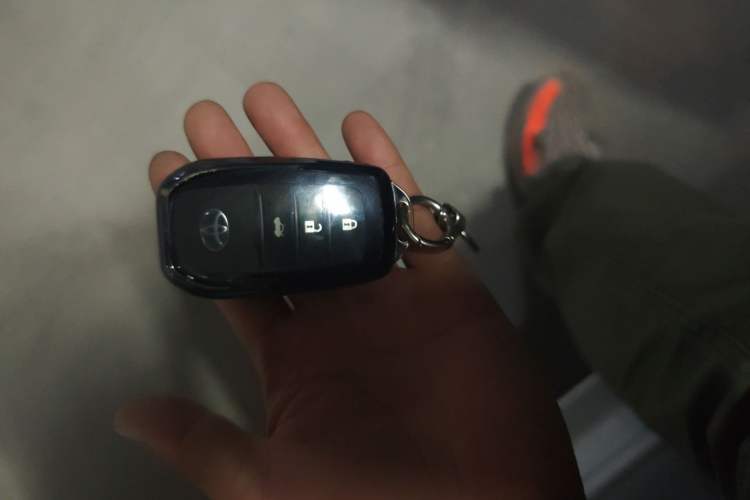 Used Toyota Levin Hybrid E+ 2019 1.8L PH GS E-CVT Elite Edition Vehicle Key