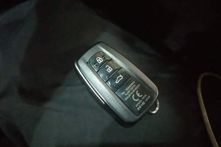 Used Toyota Mirai  Vehicle Key
