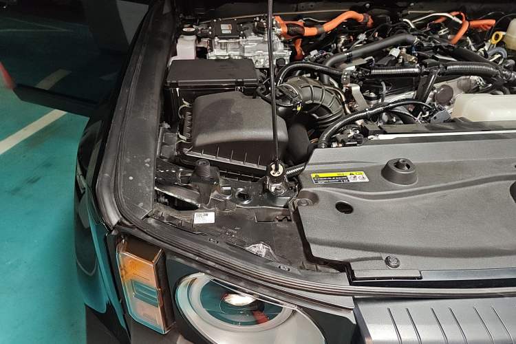 Used Toyota Prado 2025 2.4T Cross-Border BX Edition 5 Seats Engine Bay Right