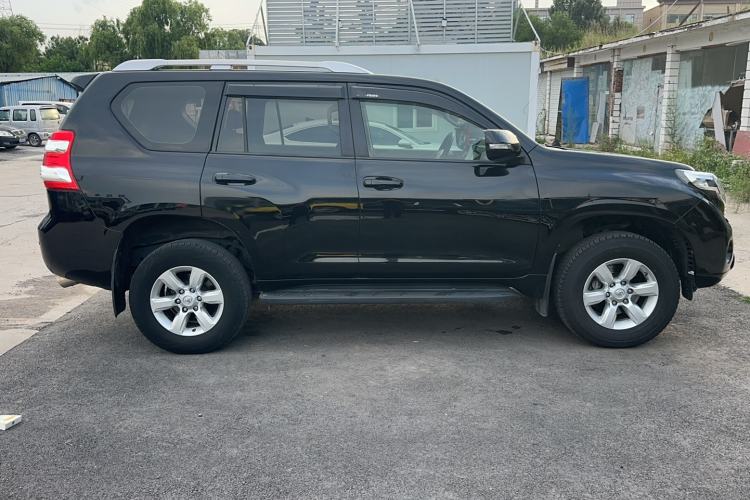 Used Toyota Prado  Exterior 3