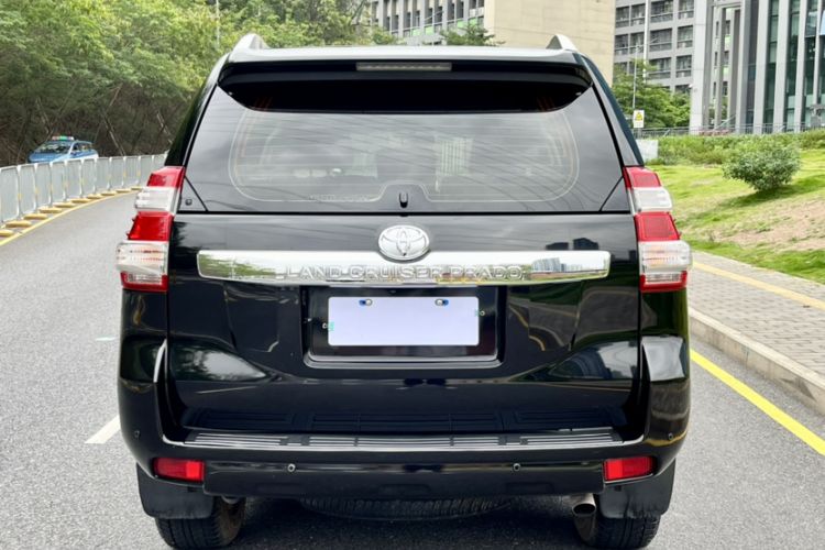 Used Toyota Prado  Exterior 4