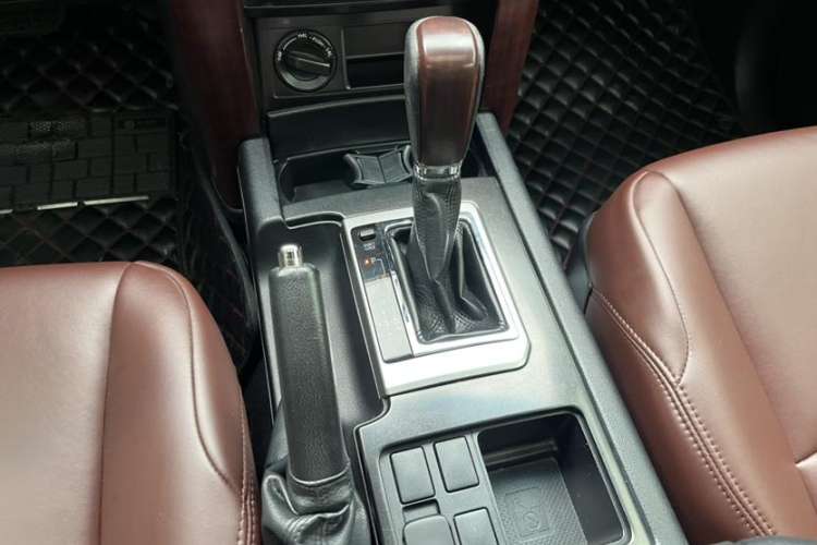 Used Toyota Prado  Interior 4