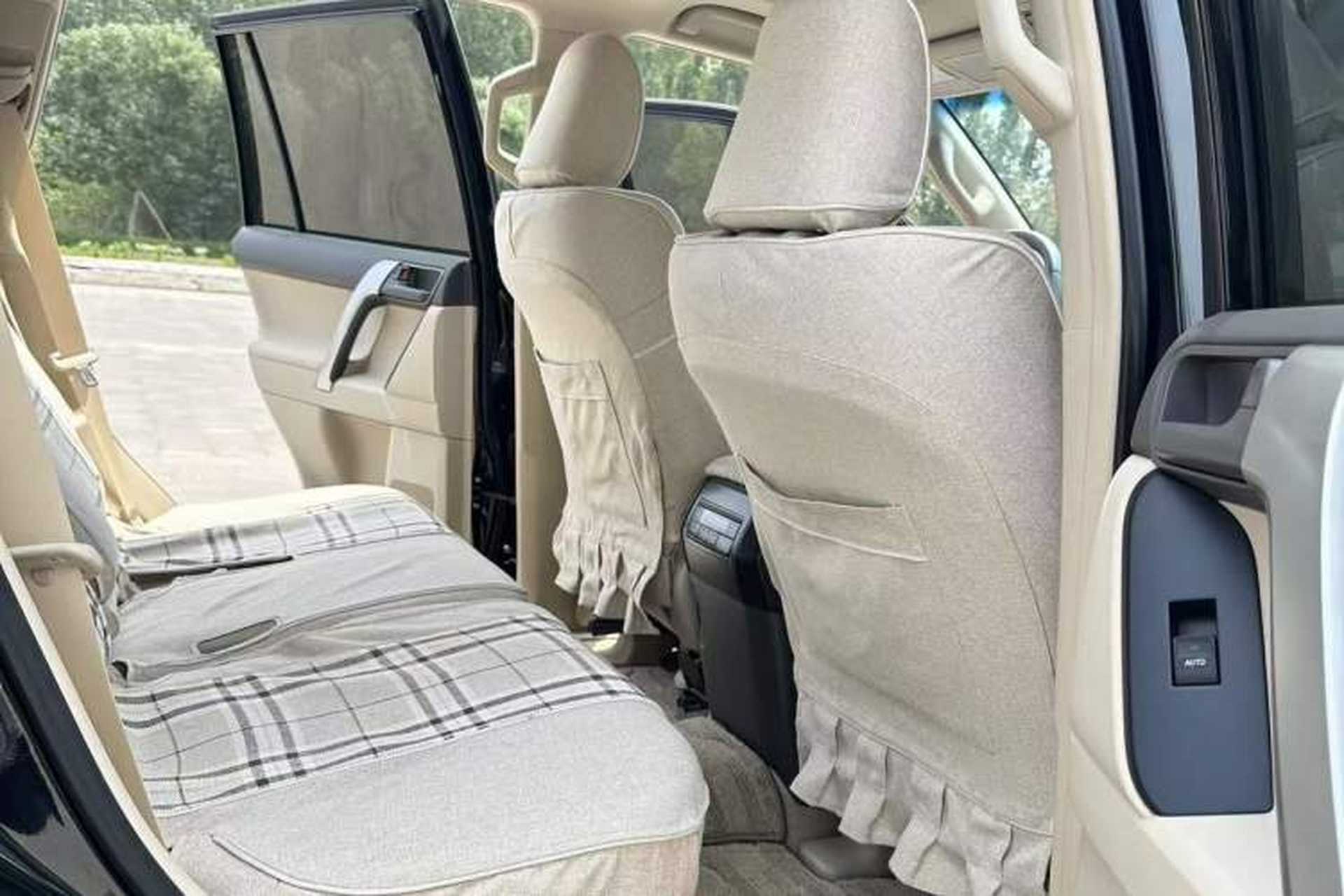 Used Toyota Prado  Interior 7