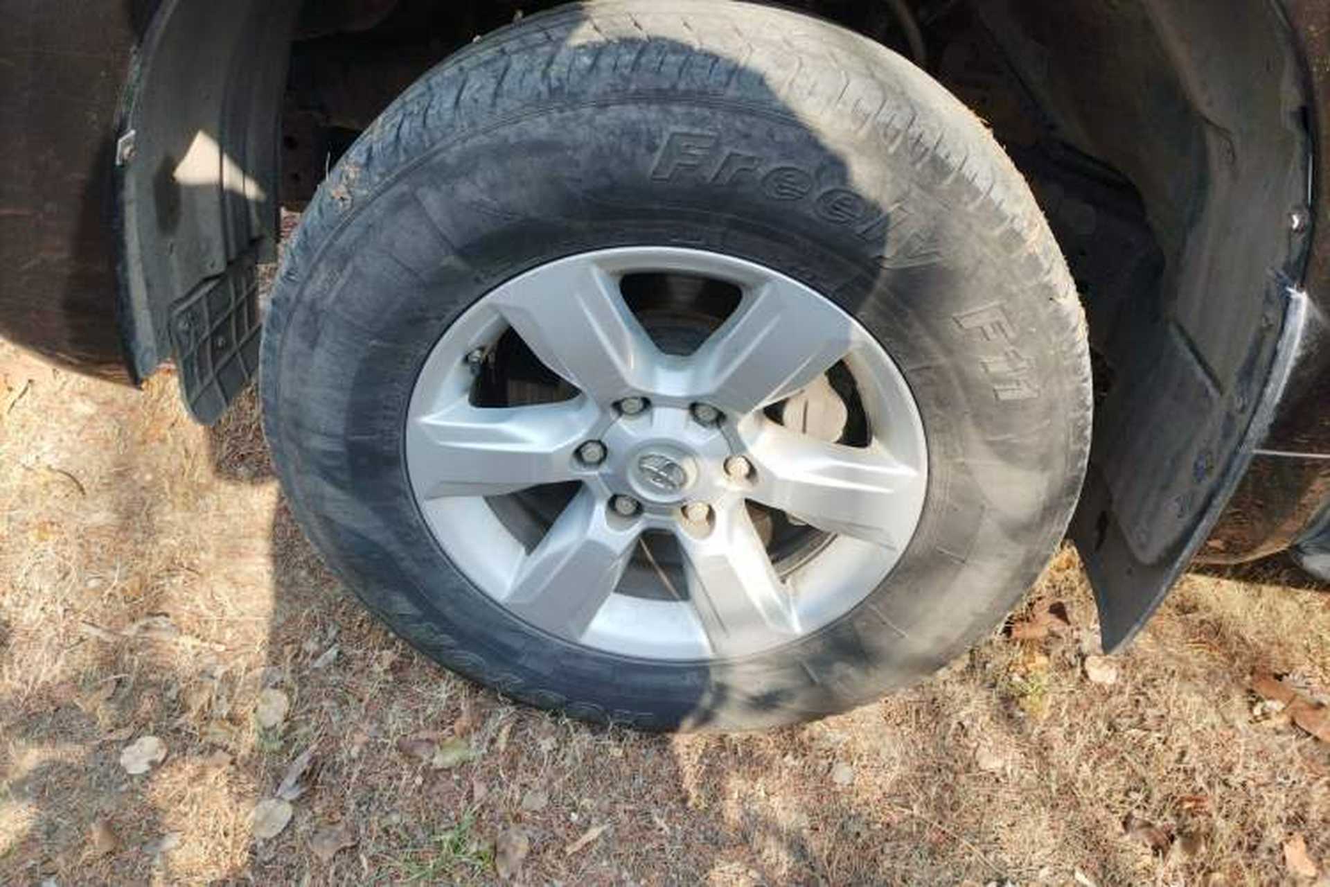 Used Toyota Prado  Exterior 7