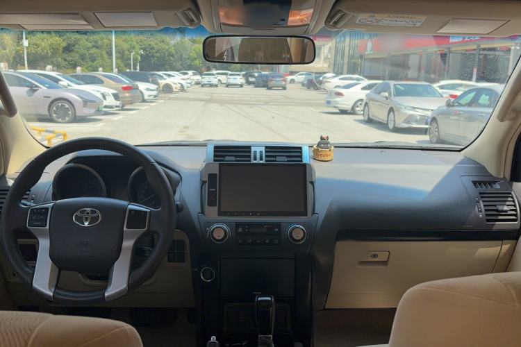 Used Toyota Prado  Interior 2