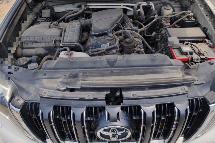 Used Toyota Prado  Engine Bay