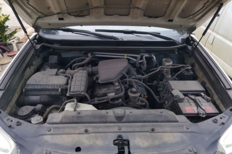 Used Toyota Prado  Engine Bay