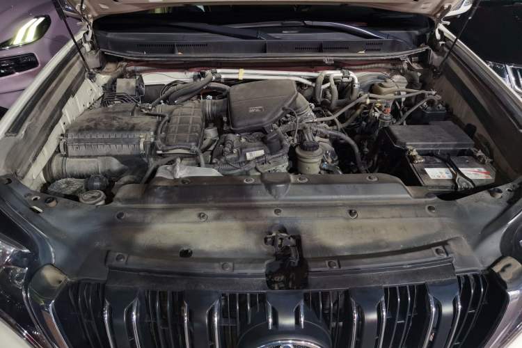 Used Toyota Prado  Engine Bay