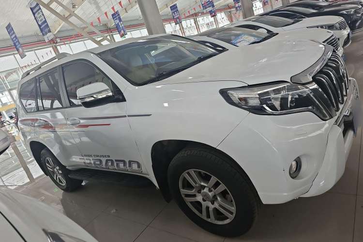 Used Toyota Prado  Exterior 2