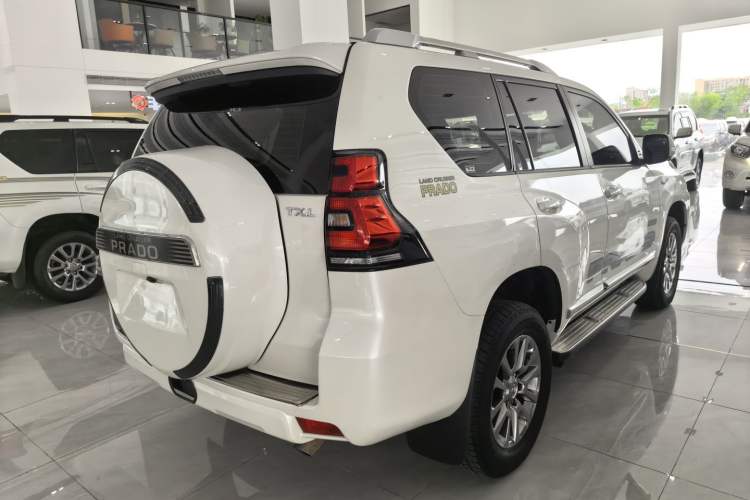 Used Toyota Prado  Exterior 3