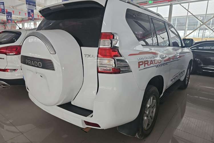 Used Toyota Prado  Exterior 3