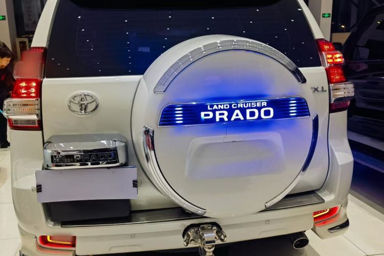 Used Toyota Prado  Exterior 4