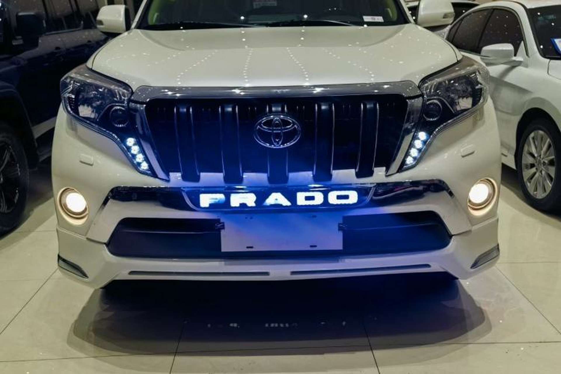Used Toyota Prado  Exterior 5