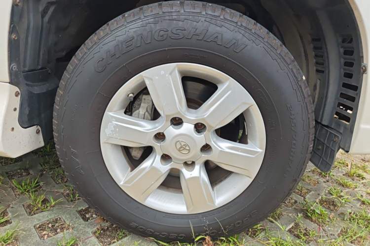 Used Toyota Prado  Exterior 7