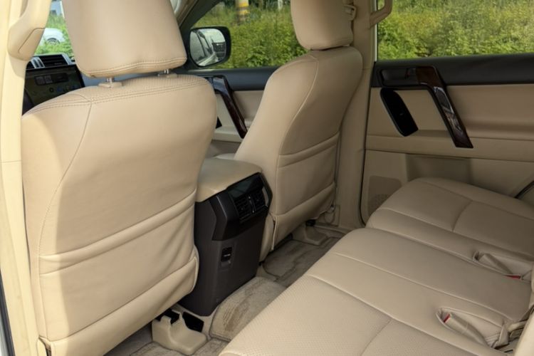 Used Toyota Prado  Exterior 8