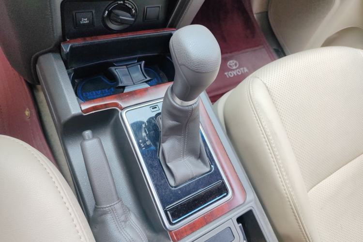 Used Toyota Prado  Gear Lever