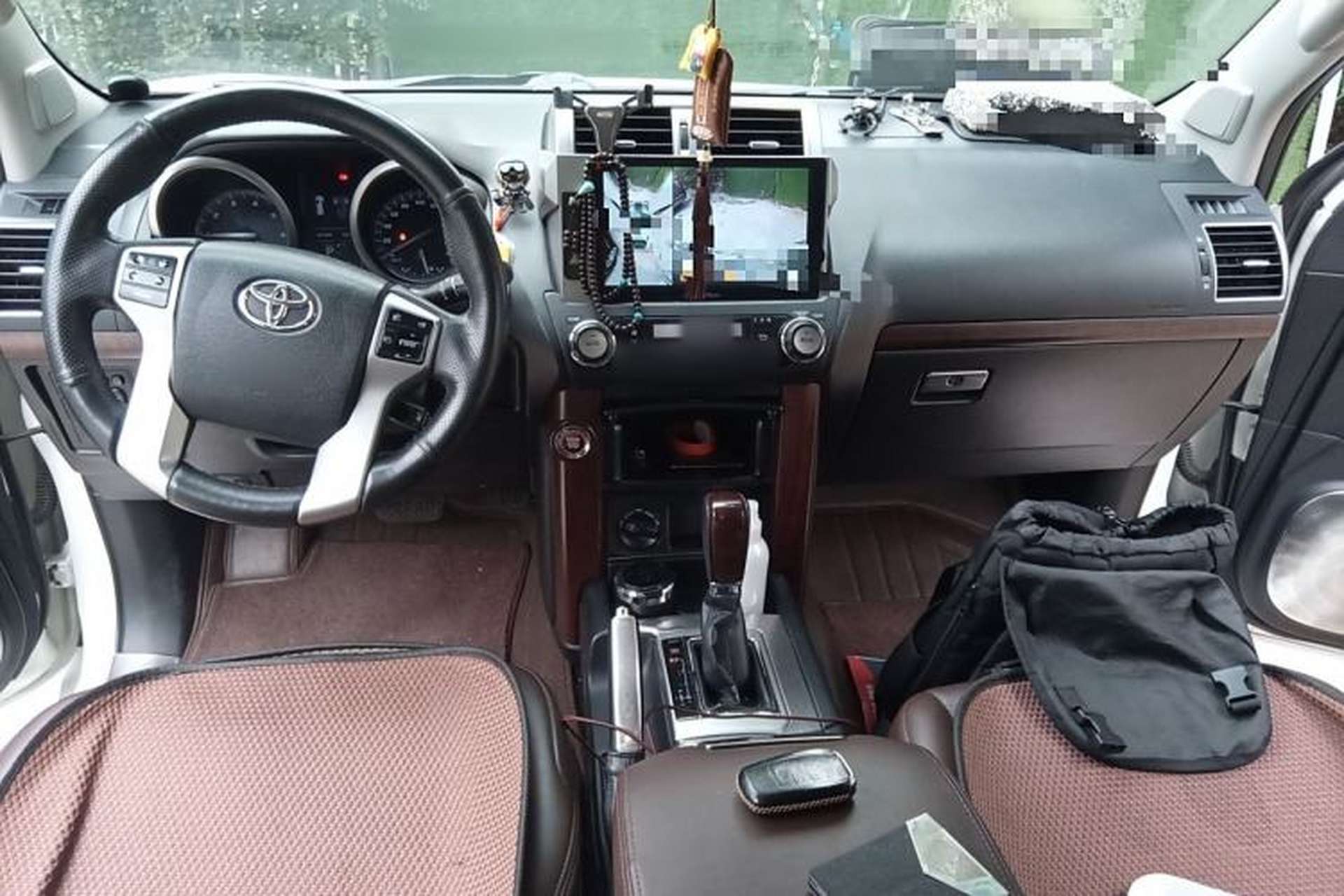 Used Toyota Prado  Interior 2