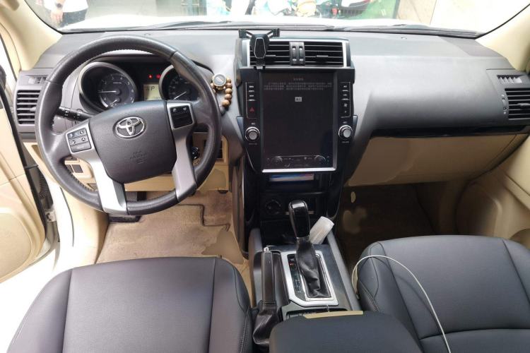 Used Toyota Prado  Interior 2