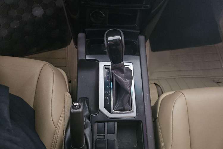 Used Toyota Prado  Interior 5
