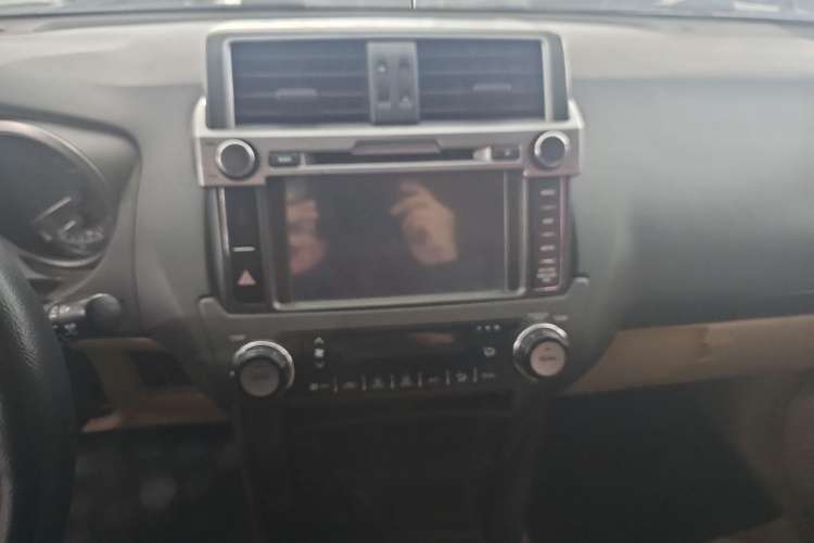 Used Toyota Prado  Interior 6