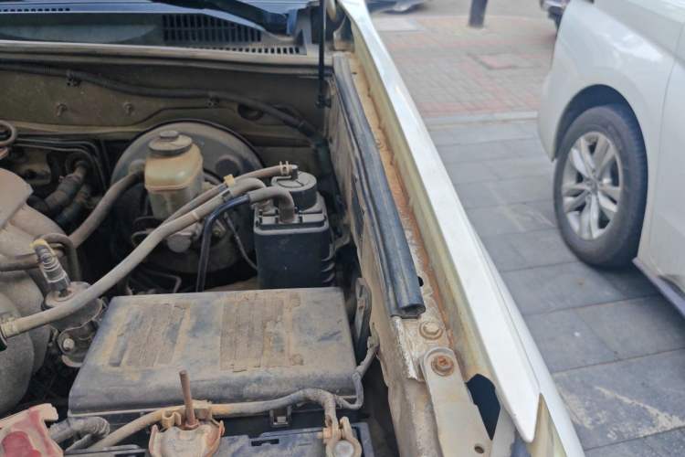 Used Toyota Prado  Engine Bay Left