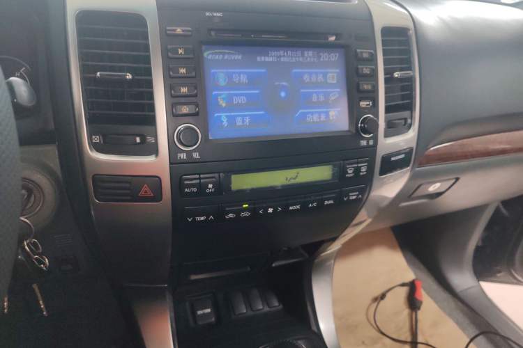 Used Toyota Prado 2004 GX 2.7 Automatic Model Audio And AC Panel