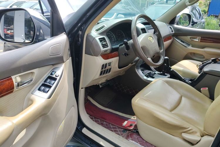 Used Toyota Prado 2004 GX 2.7 Automatic Model Driver Seat