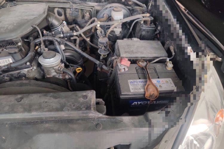 Used Toyota Prado 2004 GX 2.7 Automatic Model Engine Bay Left