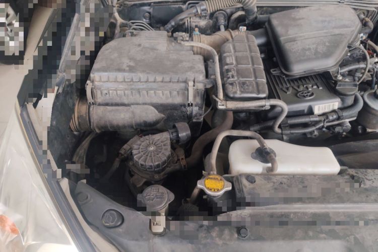 Used Toyota Prado 2004 GX 2.7 Automatic Model Engine Bay Right