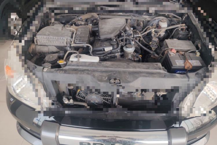 Used Toyota Prado 2004 GX 2.7 Automatic Model Engine Bay