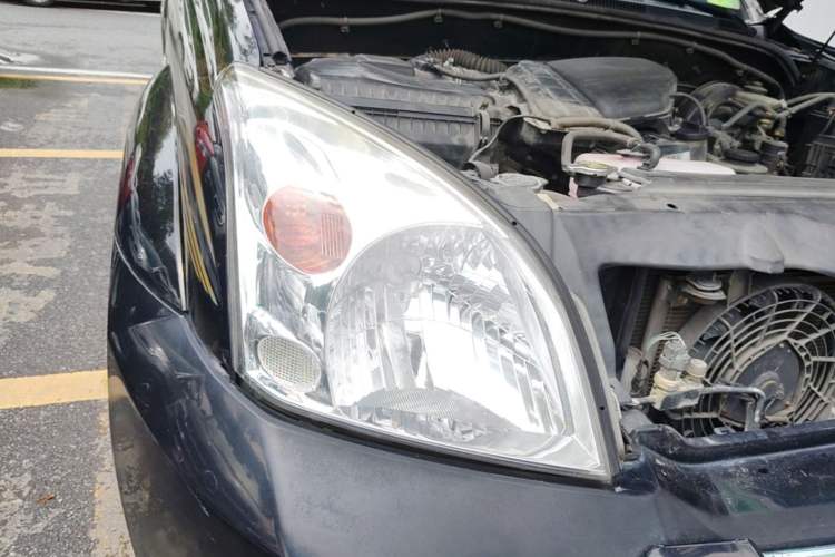 Used Toyota Prado 2004 GX 2.7 Automatic Model Right Front Headlight