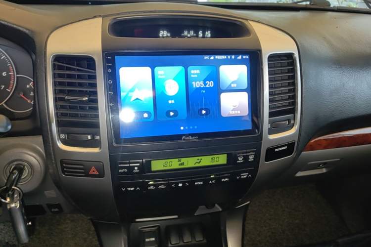 Used Toyota Prado 2004 GX 2.7 Automatic Model Audio And AC Panel