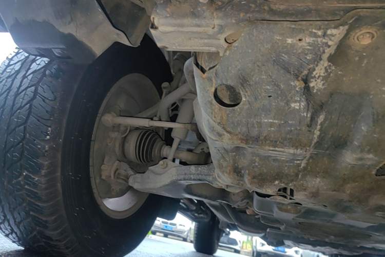 Used Toyota Prado 2004 GX 2.7 Automatic Model Chassis Front Right