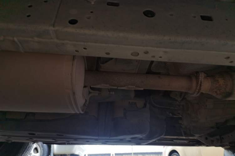 Used Toyota Prado 2004 GX 2.7 Automatic Model Chassis Front