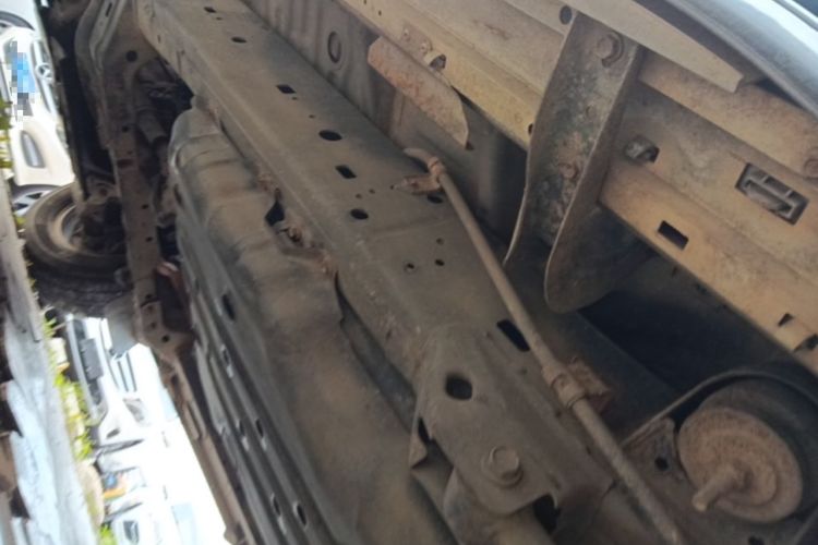 Used Toyota Prado 2004 GX 2.7 Automatic Model Chassis Rear Left