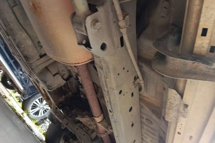 Used Toyota Prado 2004 GX 2.7 Automatic Model Chassis Rear Right
