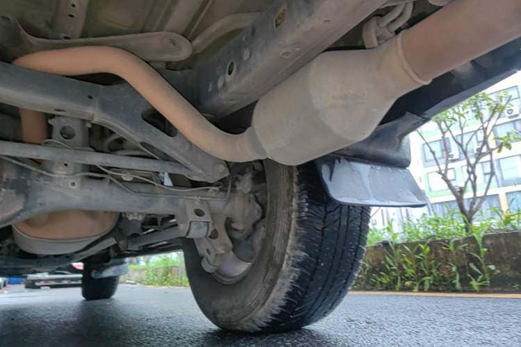 Used Toyota Prado 2004 GX 2.7 Automatic Model Chassis Rear Right
