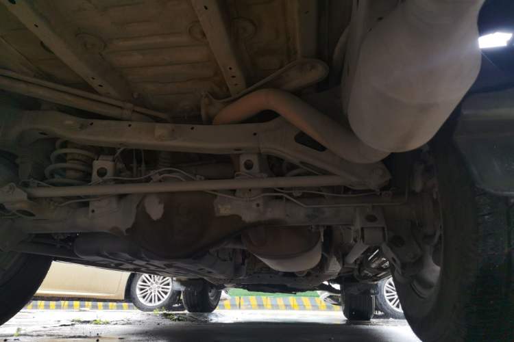 Used Toyota Prado 2004 GX 2.7 Automatic Model Chassis Rear